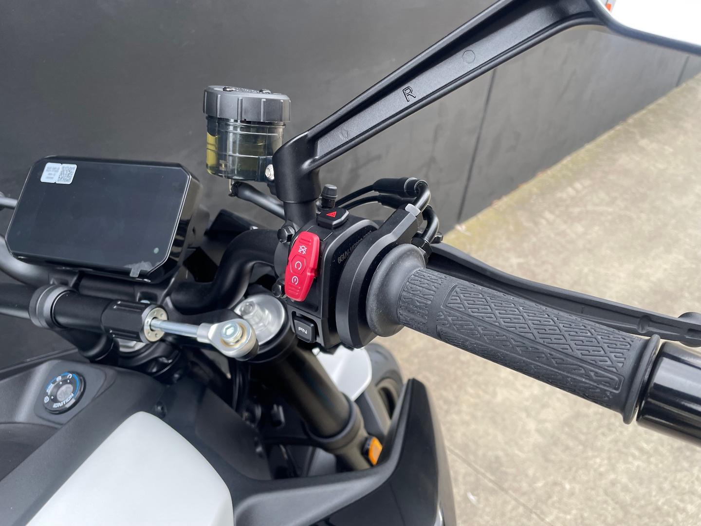2026 CF MOTO 675 NK ROAD