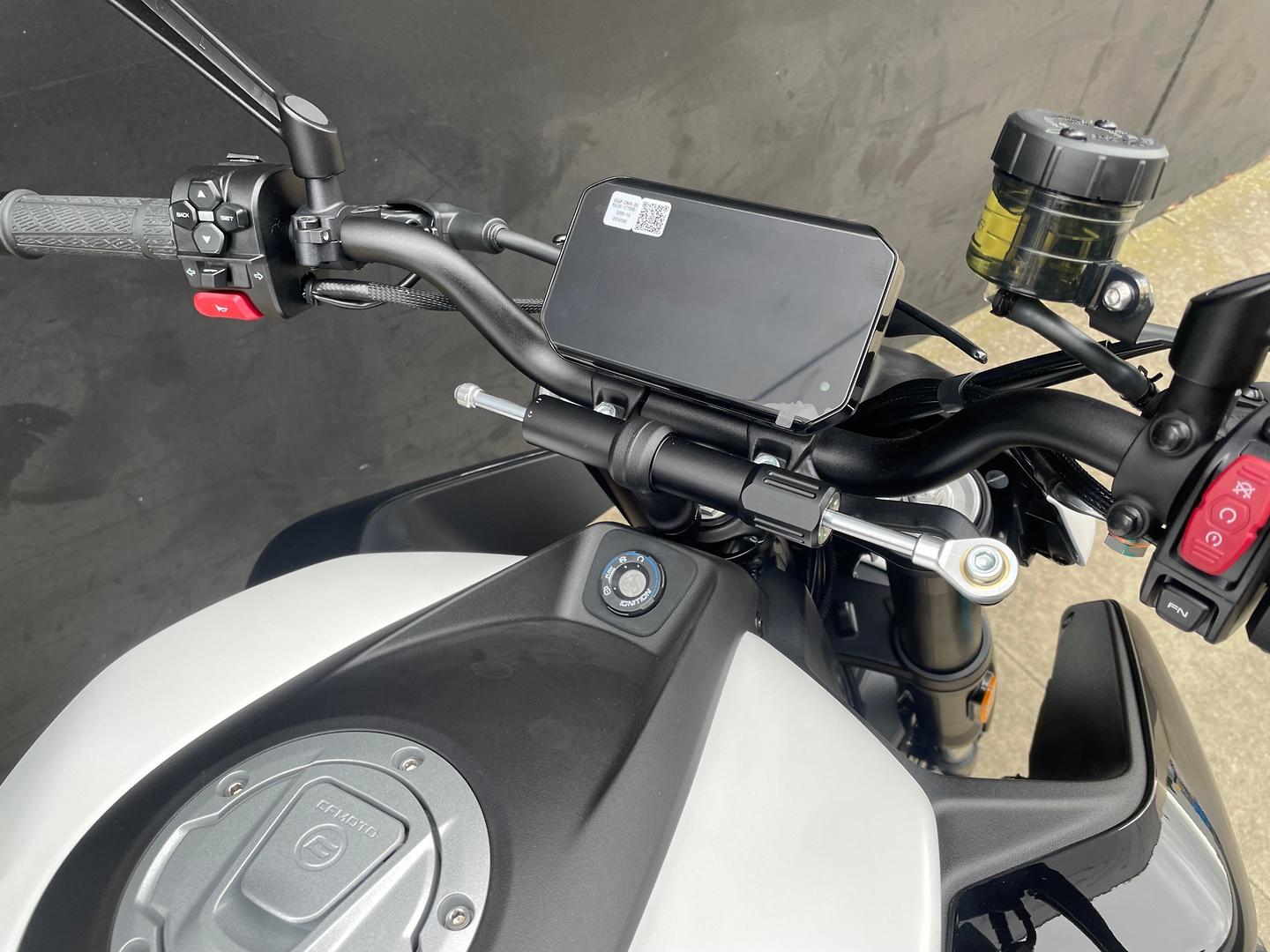 2026 CF MOTO 675 NK ROAD