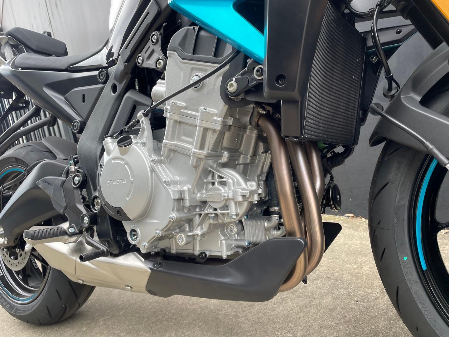 2026 CF MOTO 675 NK ROAD
