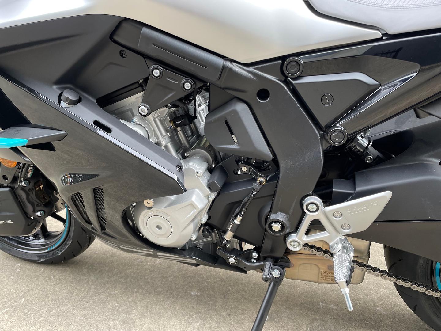 2026 CF MOTO 675 SR-R SPORTS