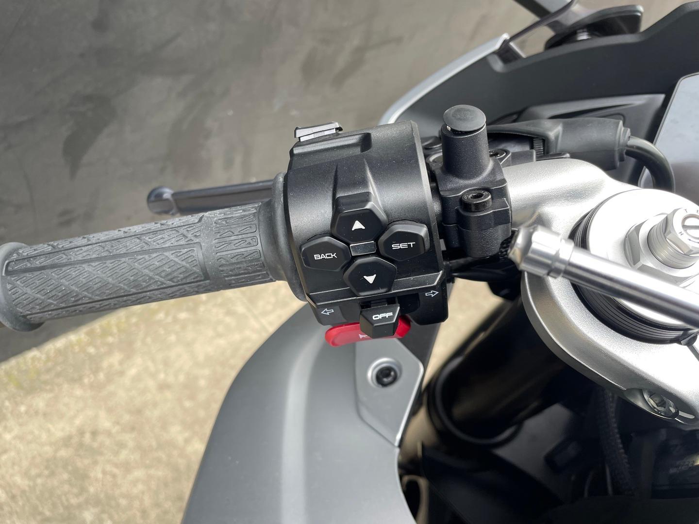 2026 CF MOTO 675 SR-R SPORTS