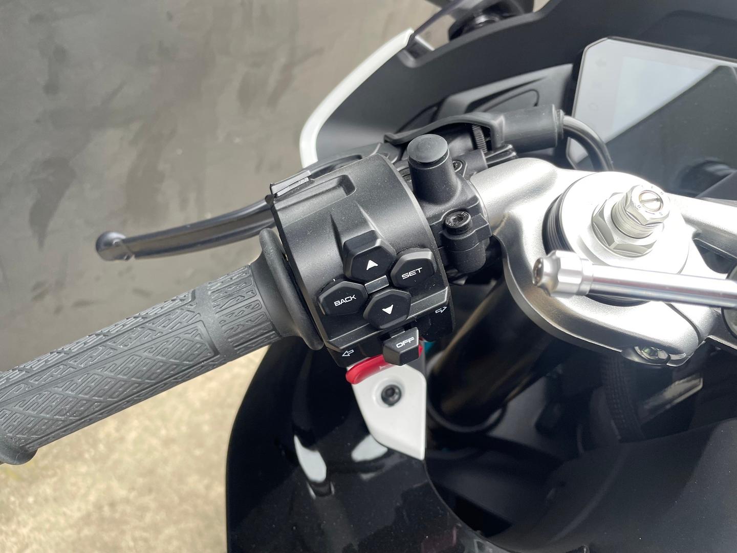 2026 CF MOTO 675 SR-R SPORTS