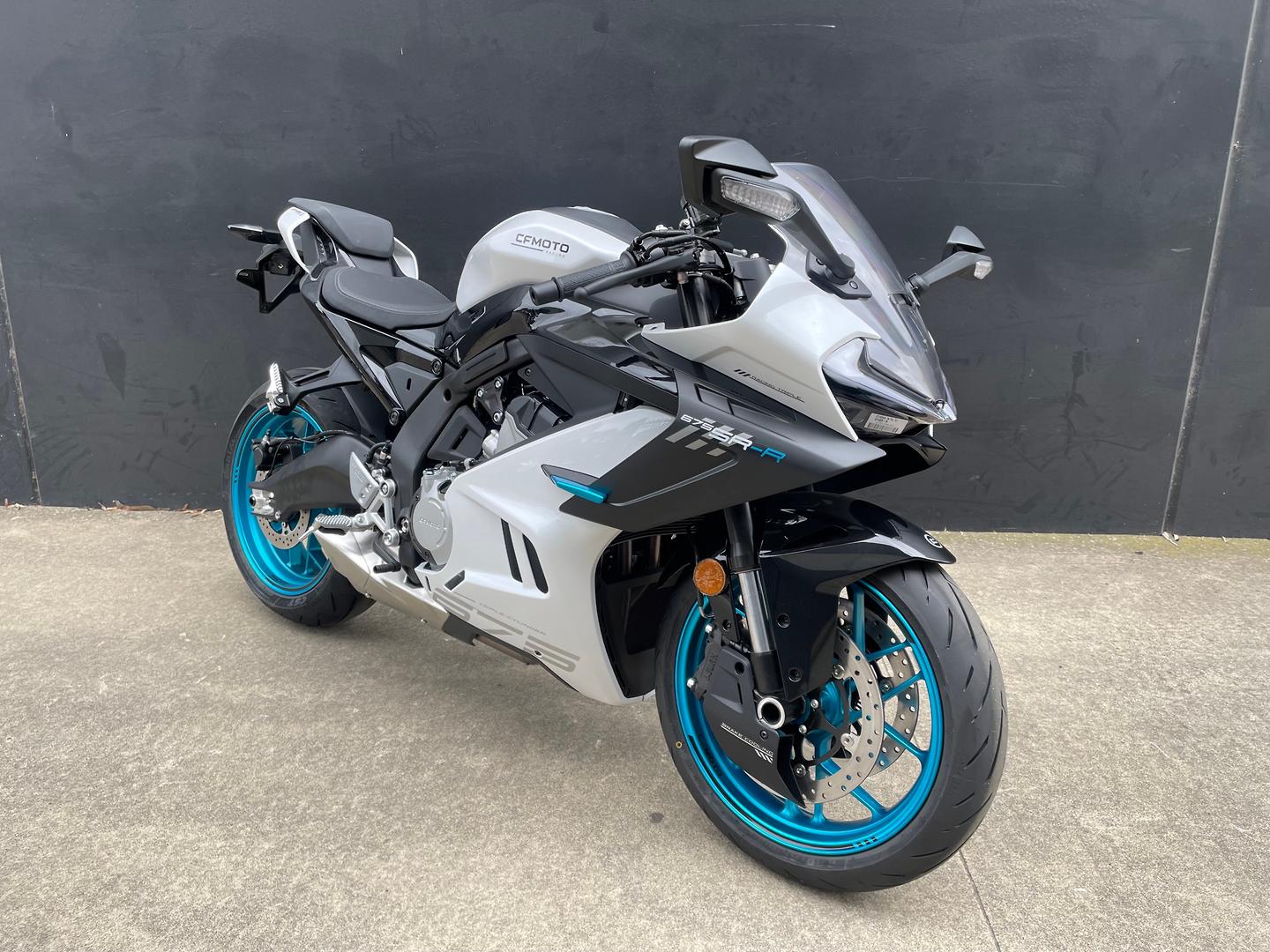 2026 CF MOTO 675 SR-R SPORTS