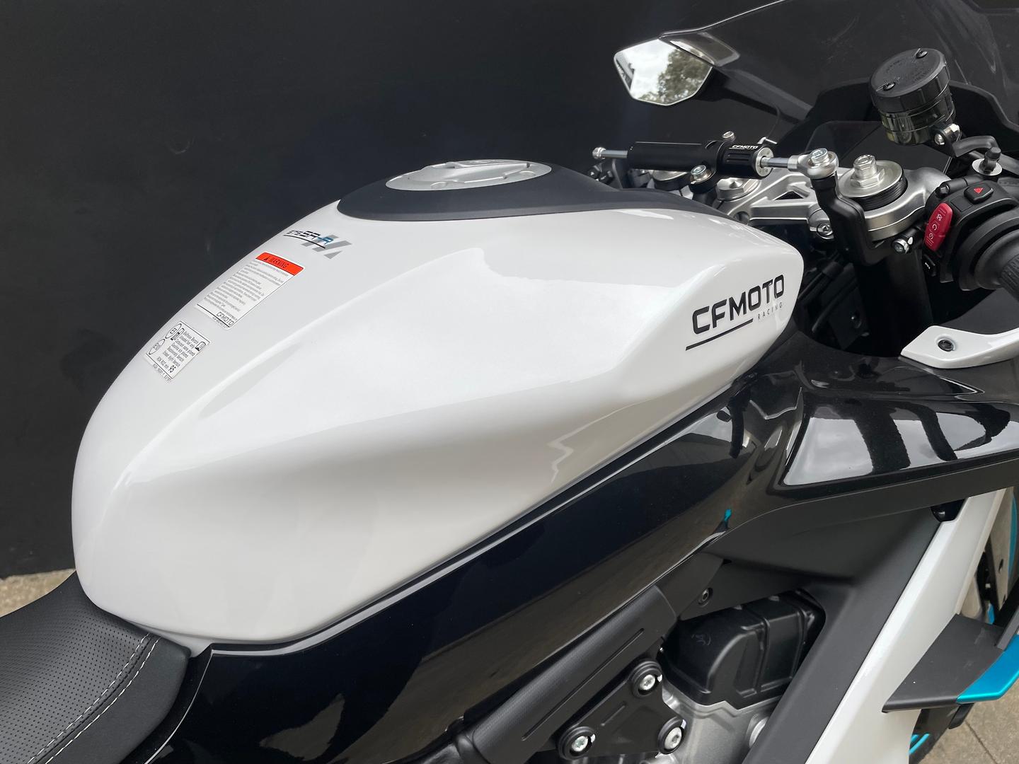 2026 CF MOTO 675 SR-R SPORTS