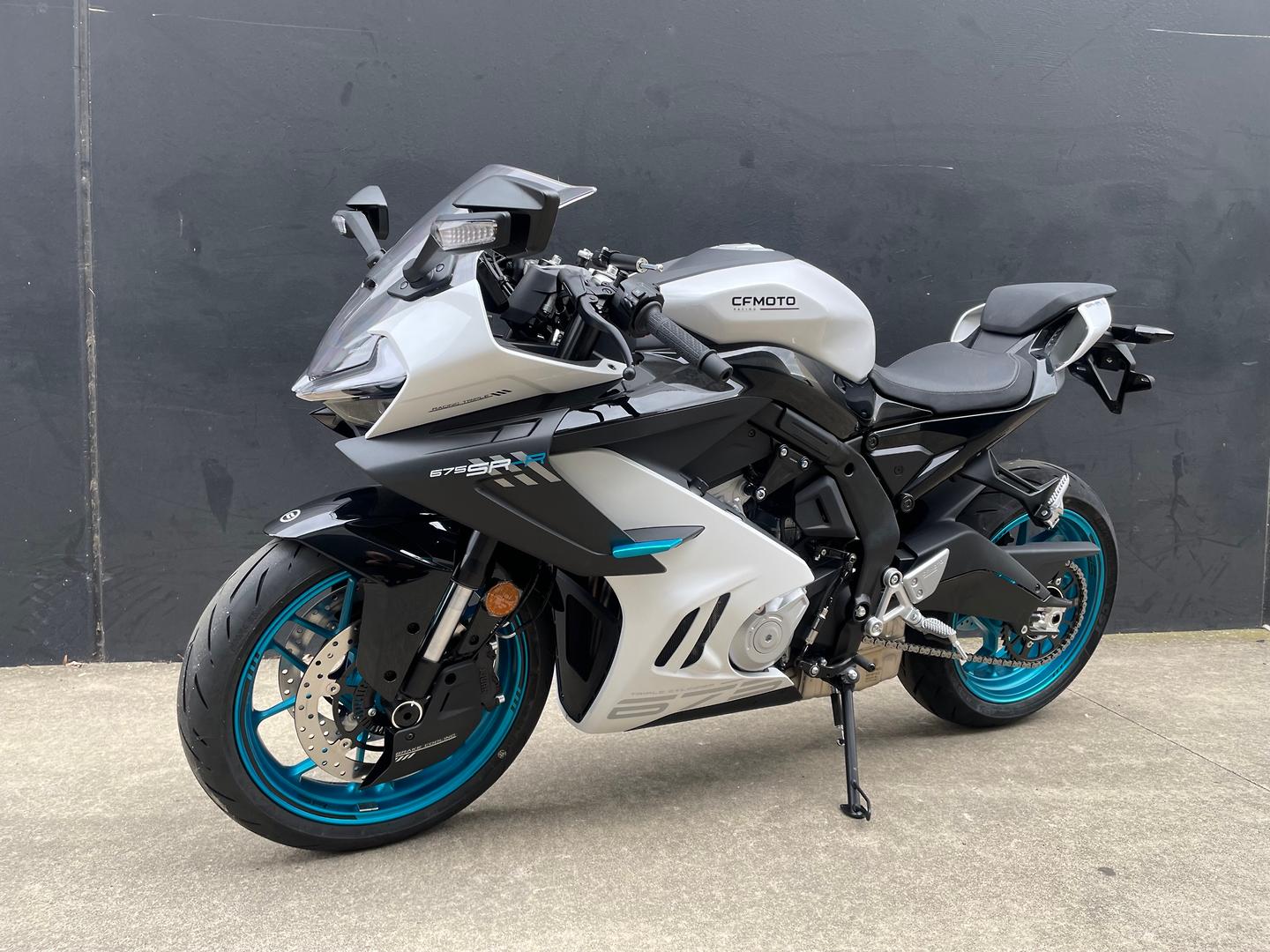 2026 CF MOTO 675 SR-R SPORTS