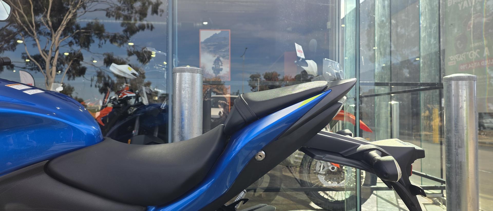2016 SUZUKI GSX-S1000 ROAD