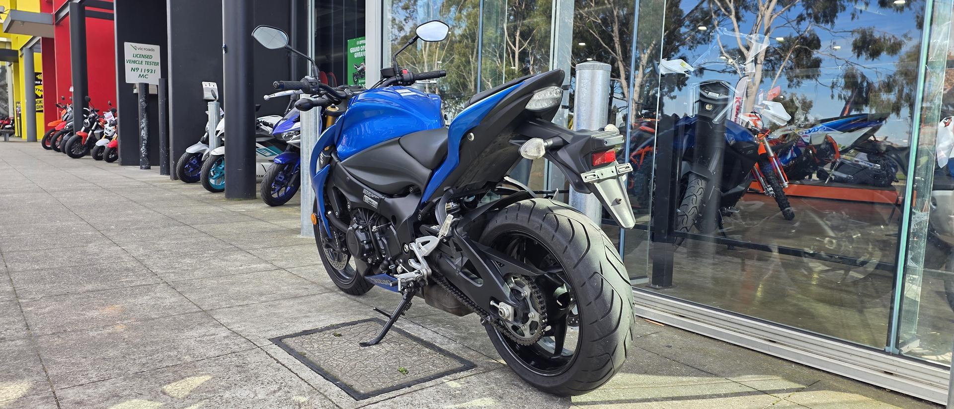 2016 SUZUKI GSX-S1000 ROAD
