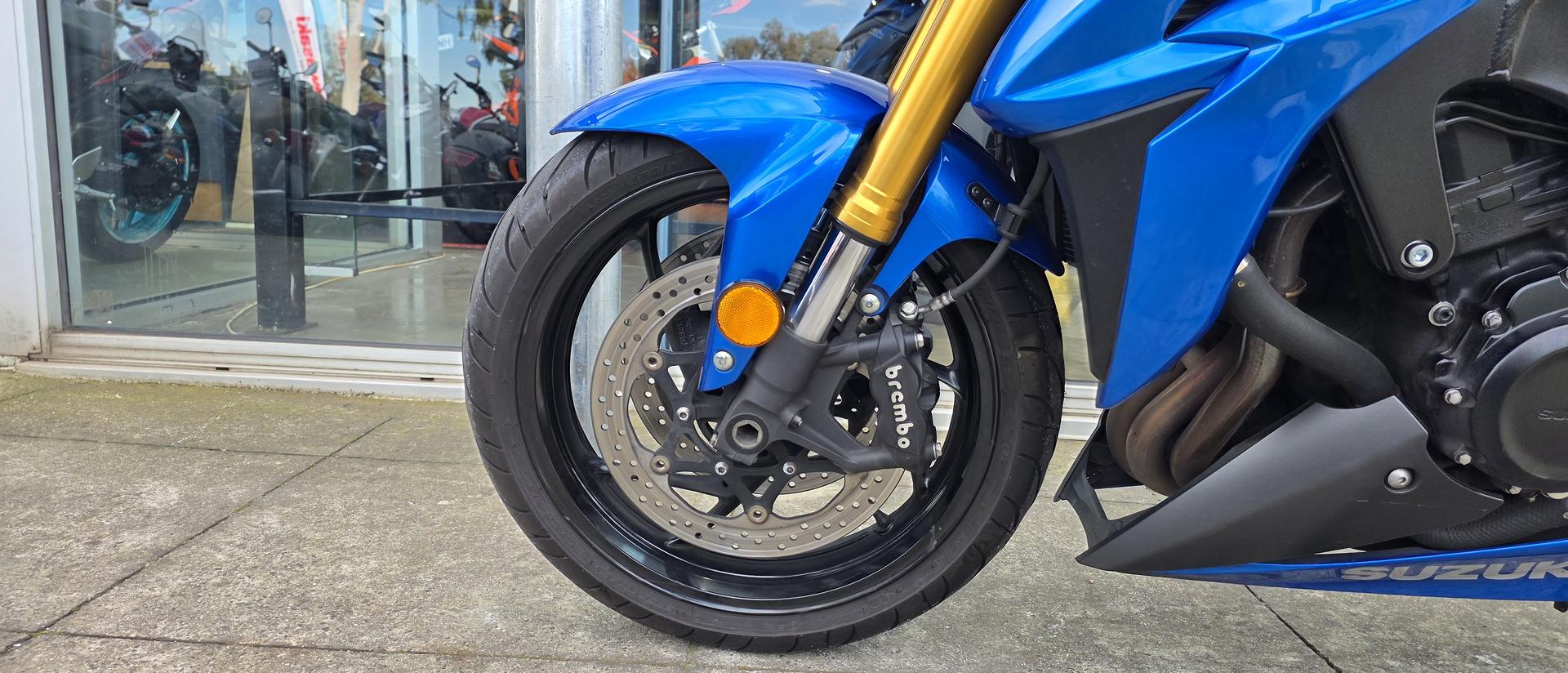 2016 SUZUKI GSX-S1000 ROAD