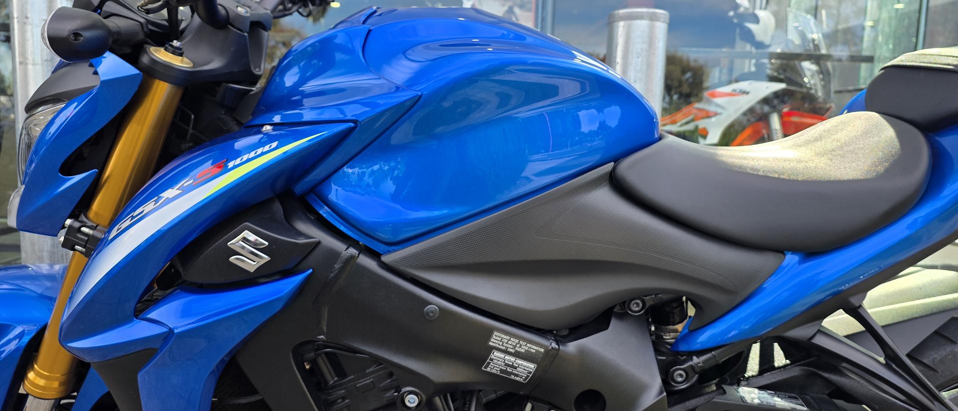 2016 SUZUKI GSX-S1000 ROAD