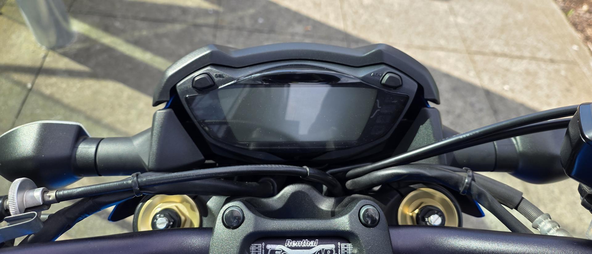 2016 SUZUKI GSX-S1000 ROAD