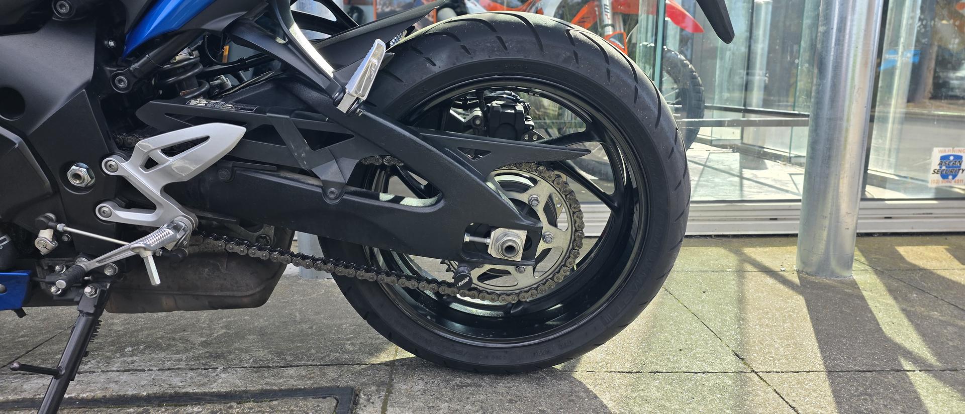 2016 SUZUKI GSX-S1000 ROAD
