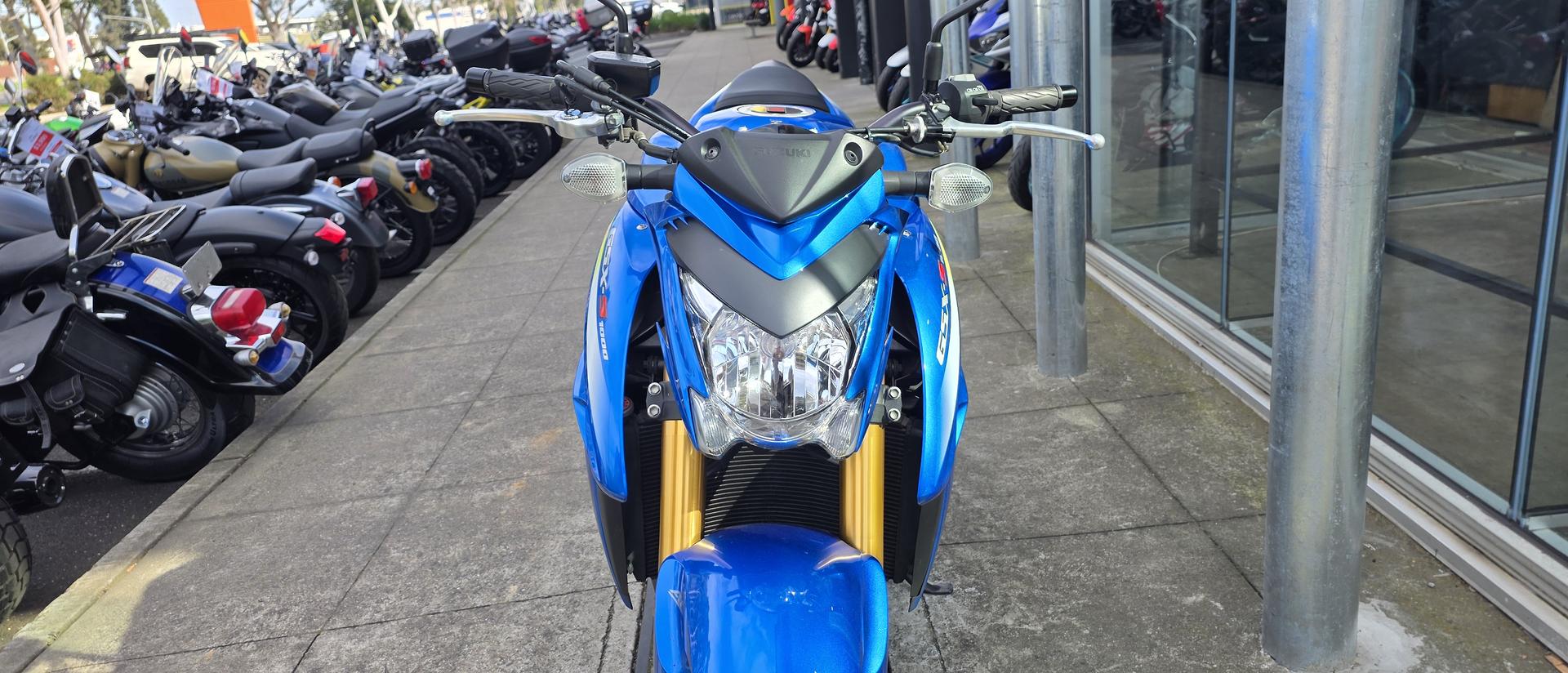 2016 SUZUKI GSX-S1000 ROAD
