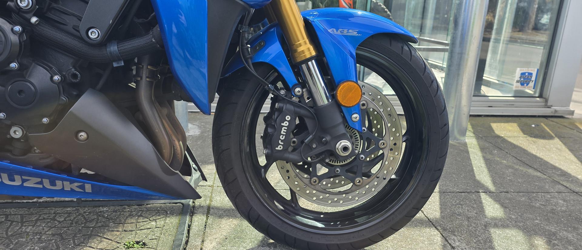 2016 SUZUKI GSX-S1000 ROAD