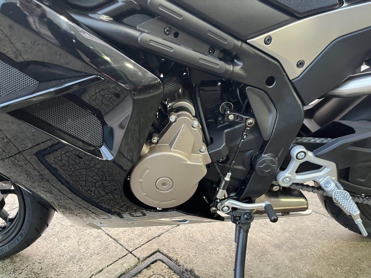 2025 CF MOTO 500 SR VOOM SPORTS