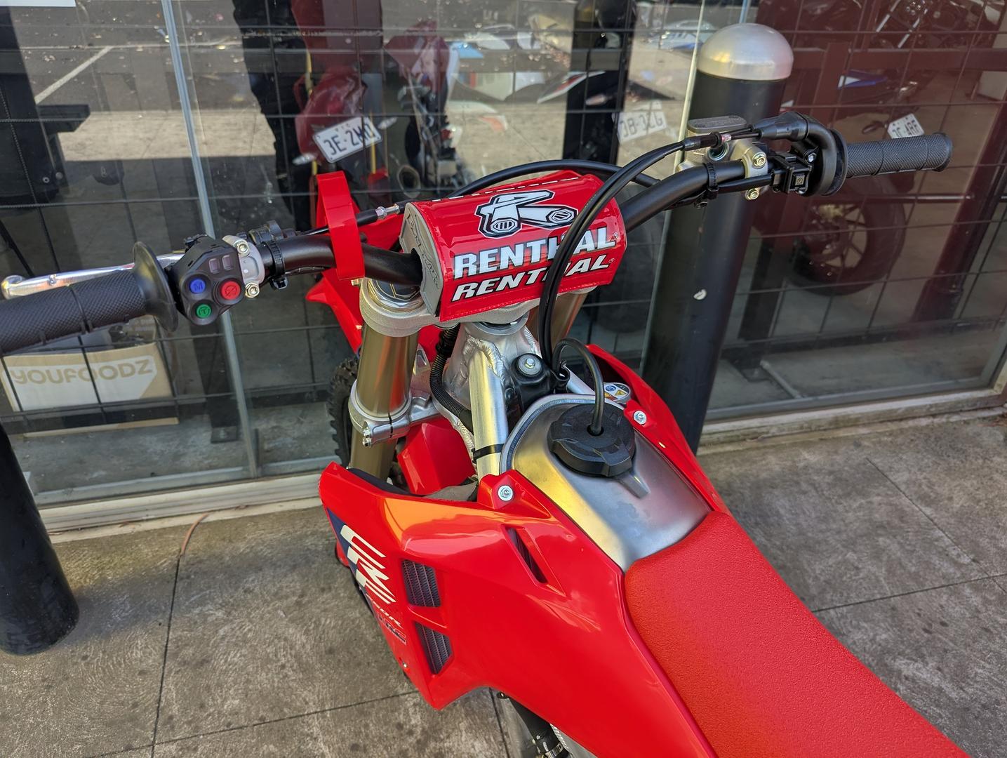 2025 HONDA CRF250R MOTOCROSS