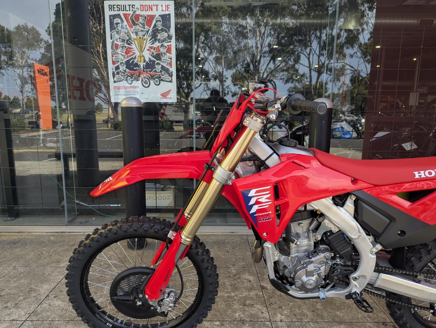 2025 HONDA CRF250R MOTOCROSS