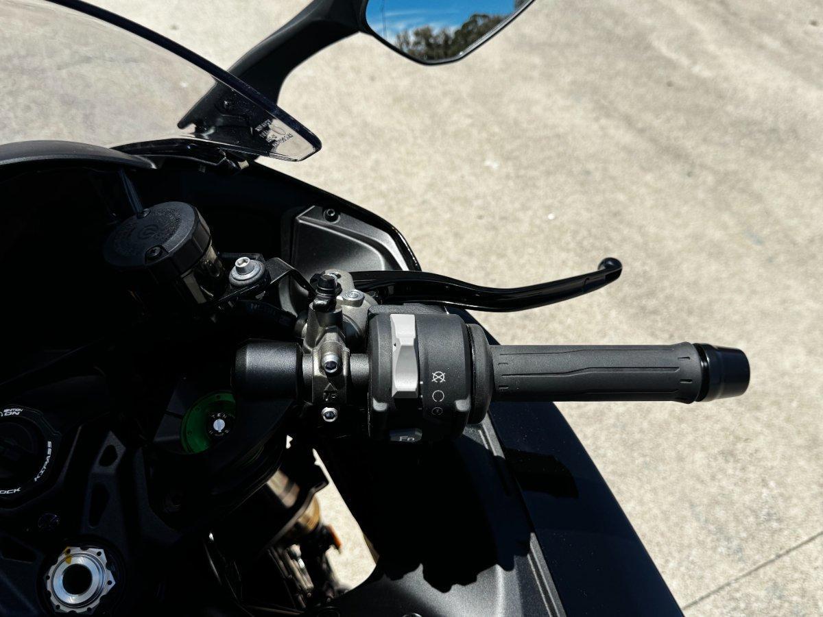 2025 KAWASAKI NINJA H2 SX SPORTS