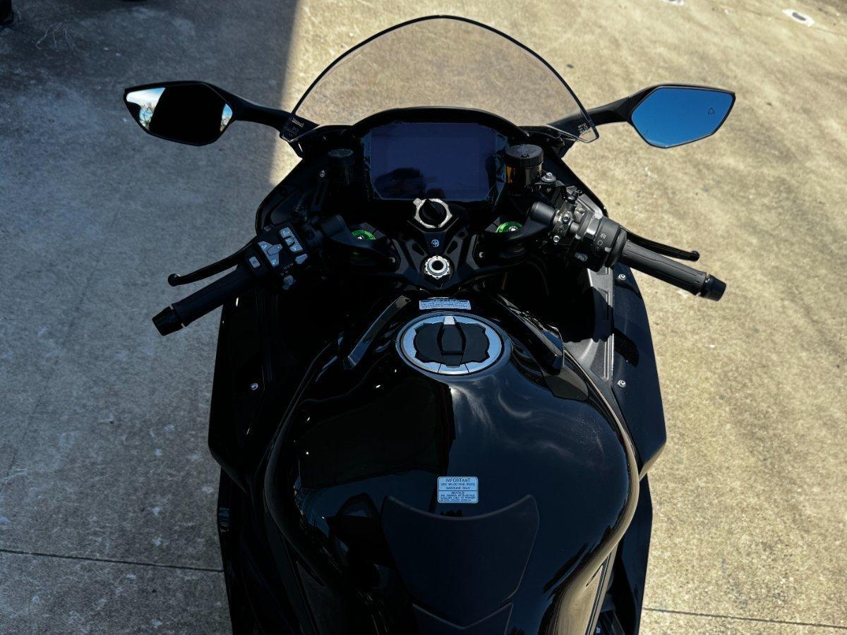 2025 KAWASAKI NINJA H2 SX SPORTS