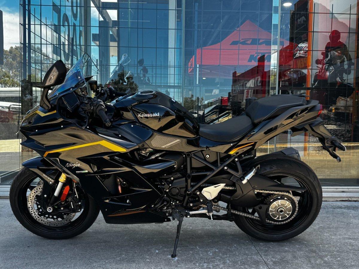 2025 KAWASAKI NINJA H2 SX SPORTS
