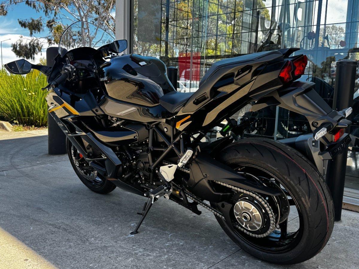 2025 KAWASAKI NINJA H2 SX SPORTS