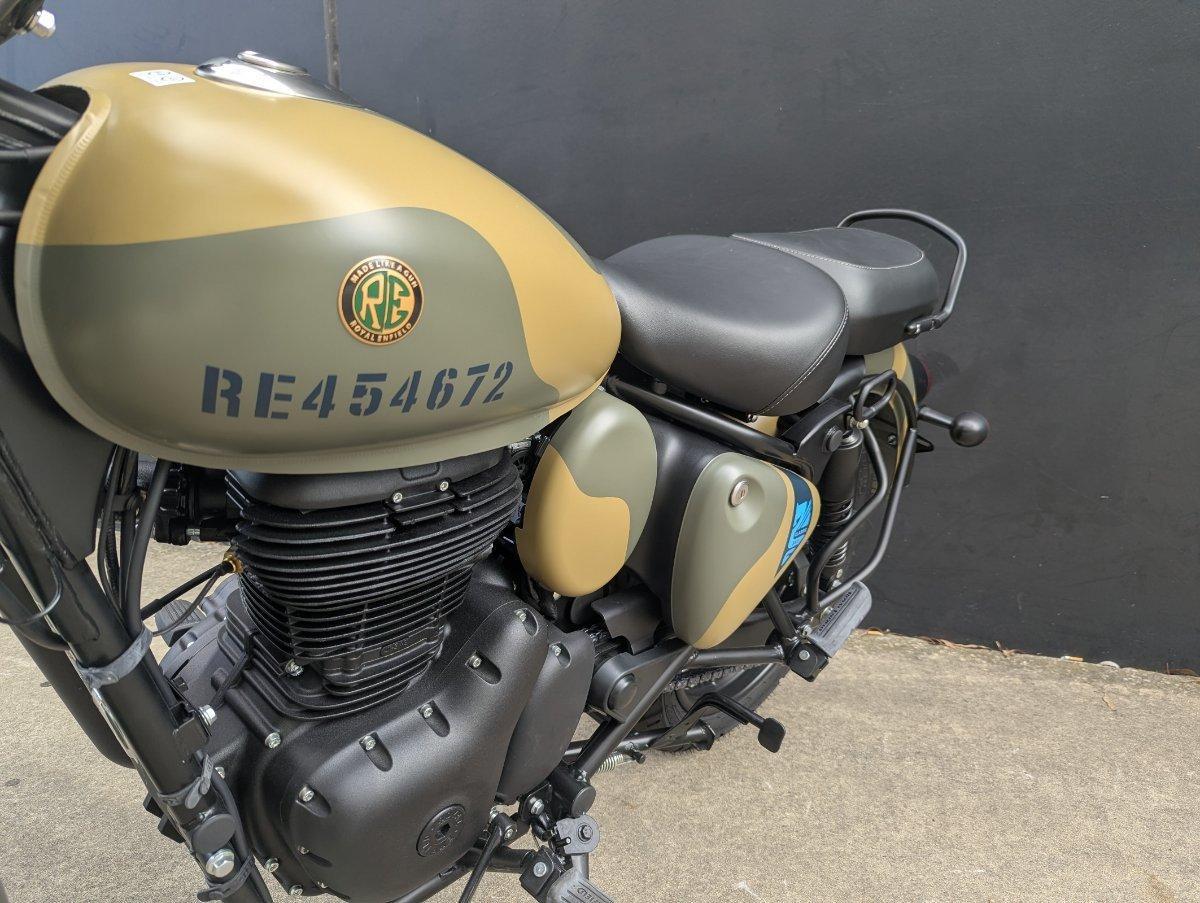 2025 ROYAL ENFIELD CLASSIC 350 SIGNALS ROAD
