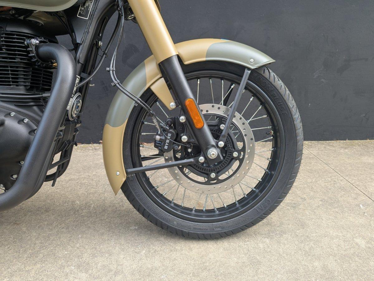 2025 ROYAL ENFIELD CLASSIC 350 SIGNALS ROAD