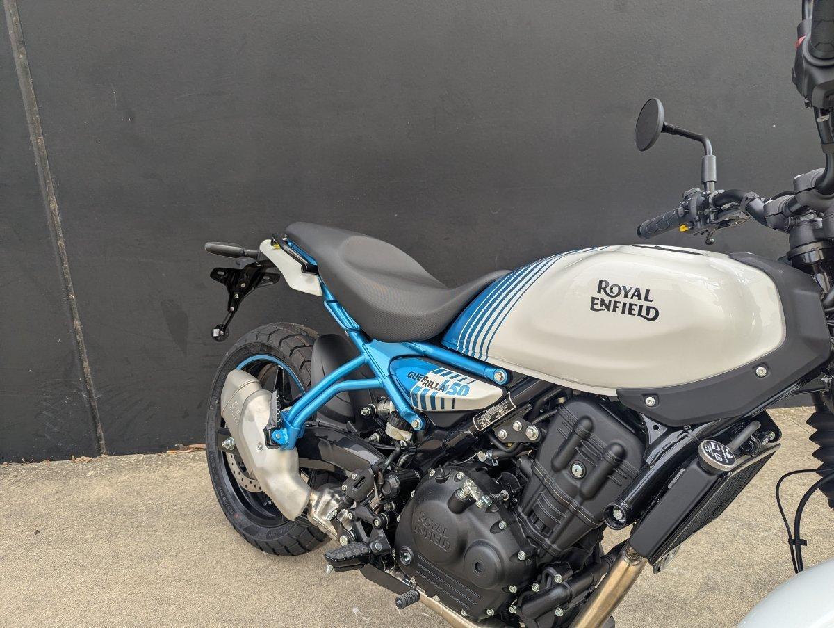 2025 ROYAL ENFIELD GUERILLA 450 ROAD
