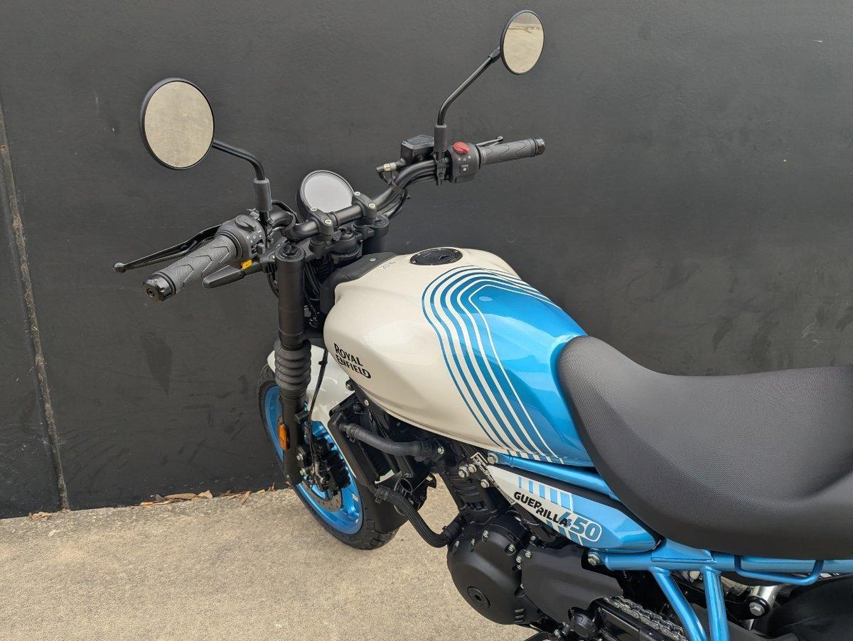 2025 ROYAL ENFIELD GUERILLA 450 ROAD