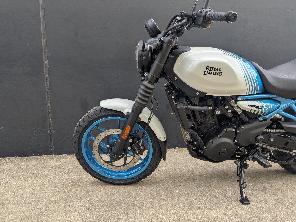 2025 ROYAL ENFIELD GUERILLA 450 ROAD