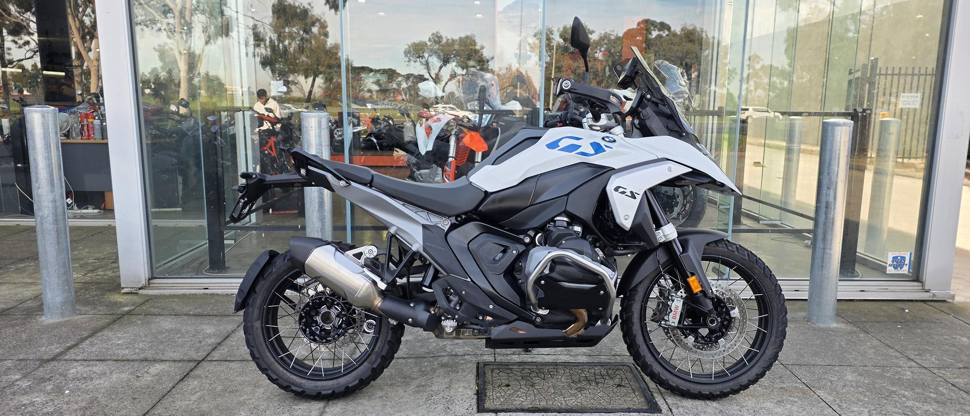 2025 BMW R 1300 GS PURE DUAL SPORTS