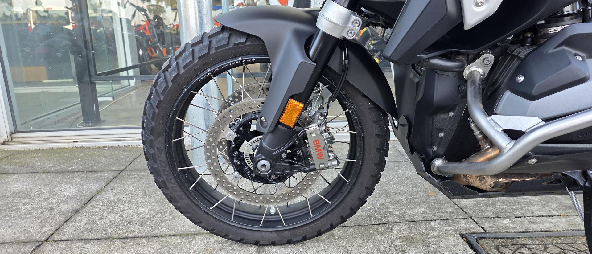 2025 BMW R 1300 GS PURE DUAL SPORTS