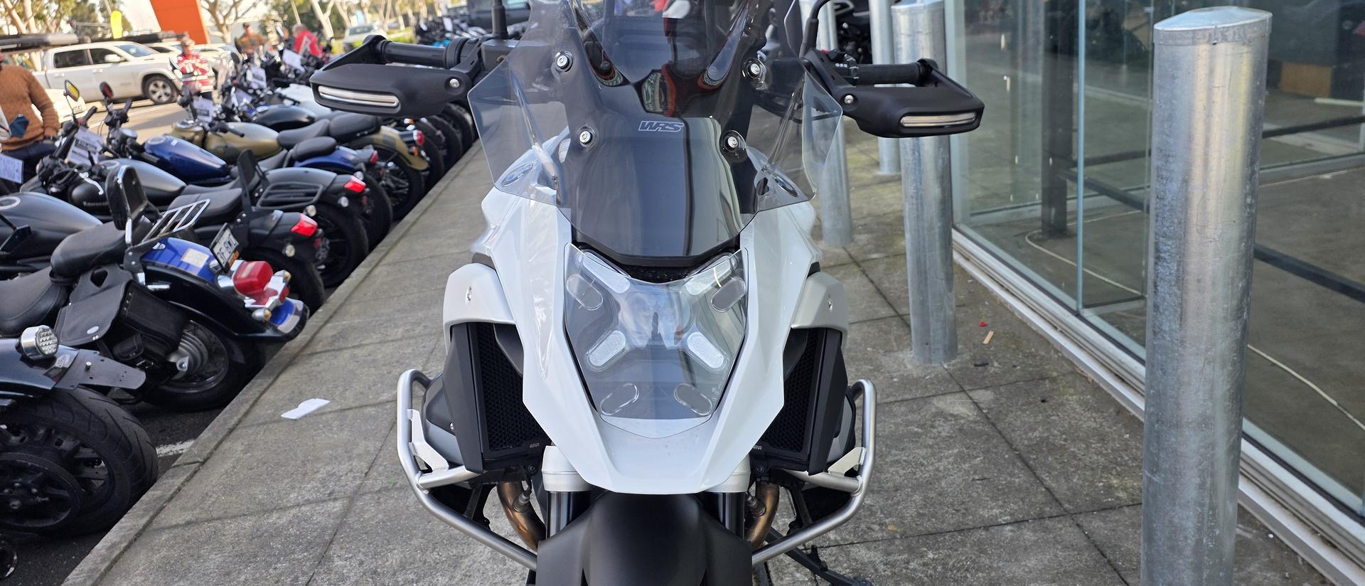 2025 BMW R 1300 GS PURE DUAL SPORTS