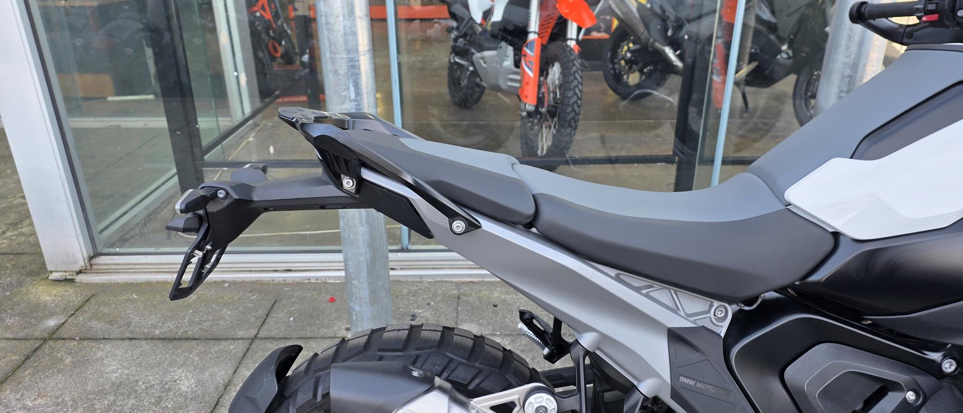 2025 BMW R 1300 GS PURE DUAL SPORTS