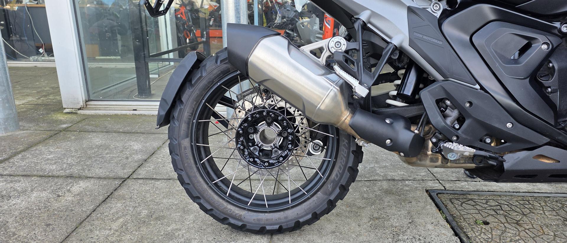 2025 BMW R 1300 GS PURE DUAL SPORTS