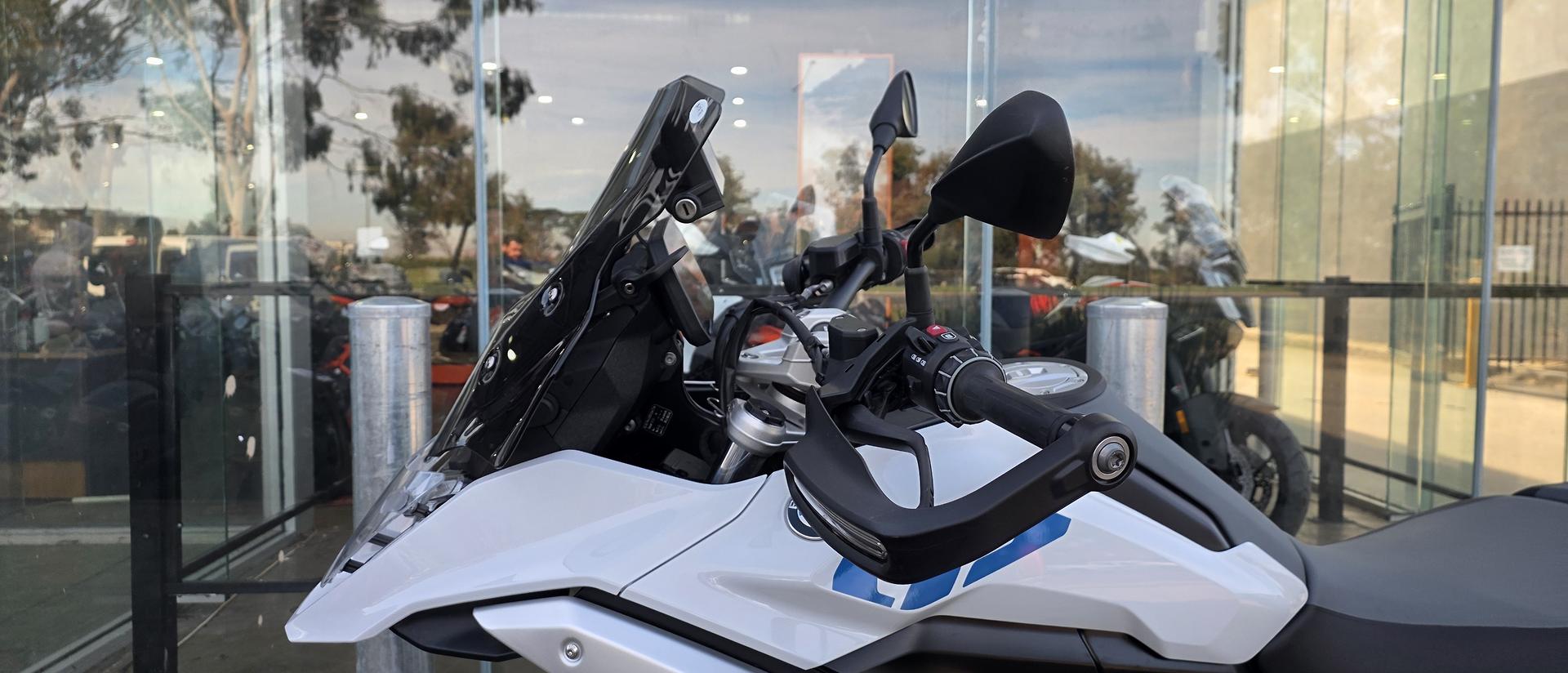 2025 BMW R 1300 GS PURE DUAL SPORTS