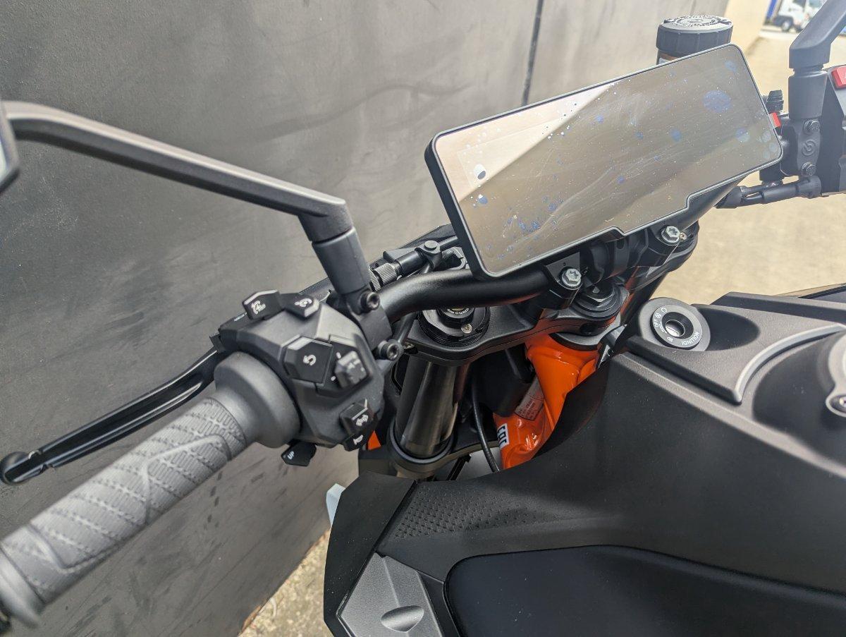 2026 KTM 990 DUKE R ROAD