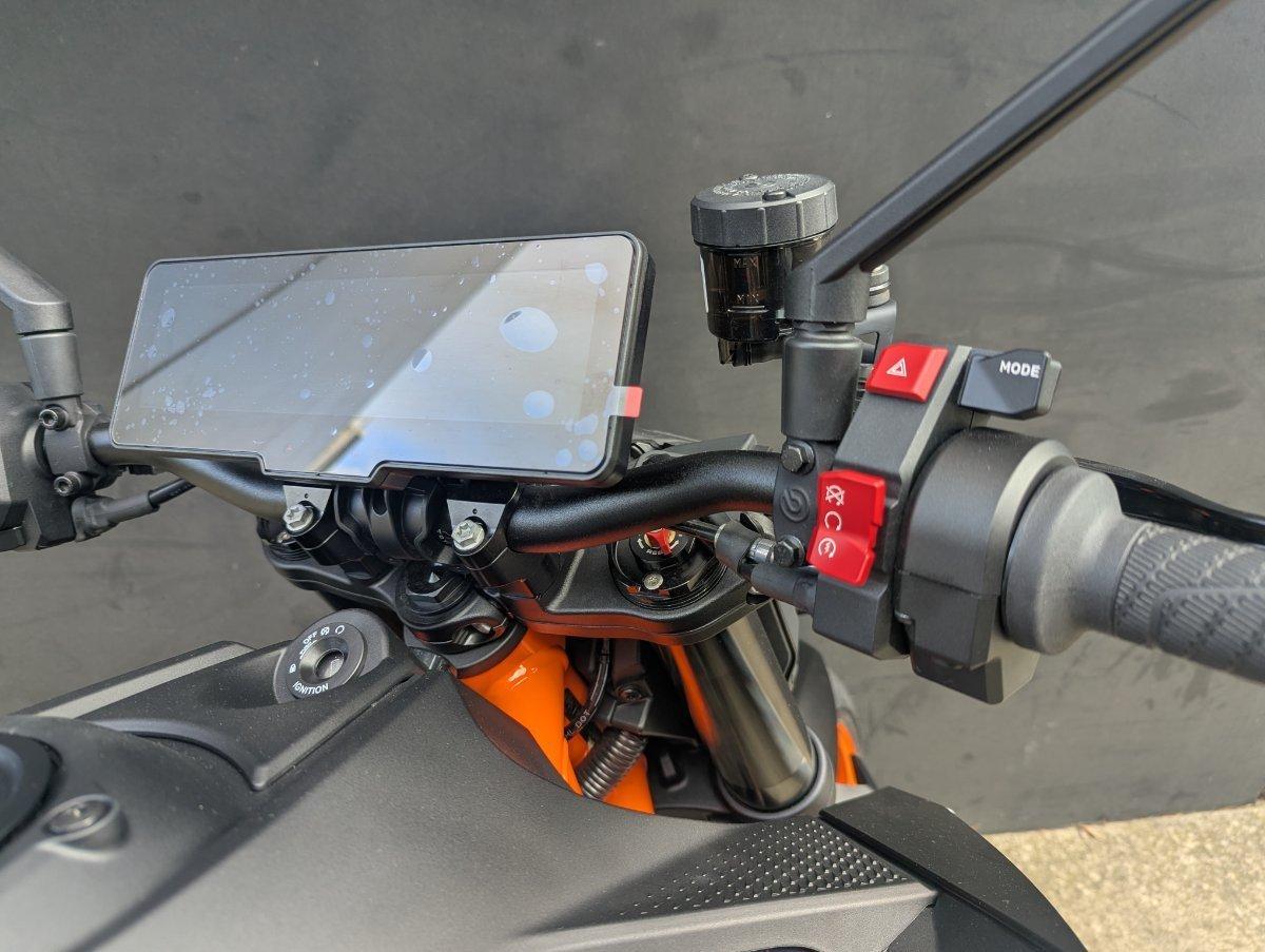 2026 KTM 990 DUKE R ROAD