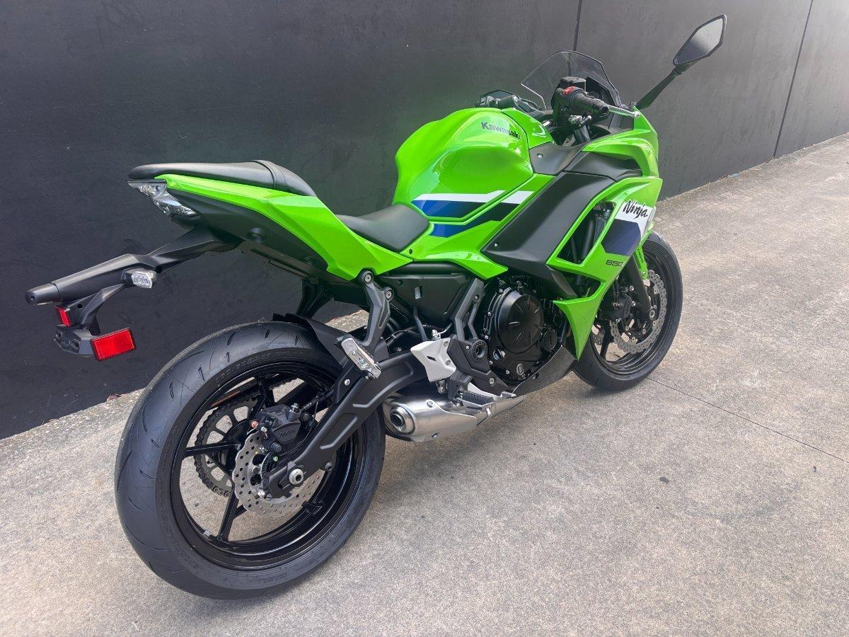 2026 KAWASAKI NINJA 650L SPORTS