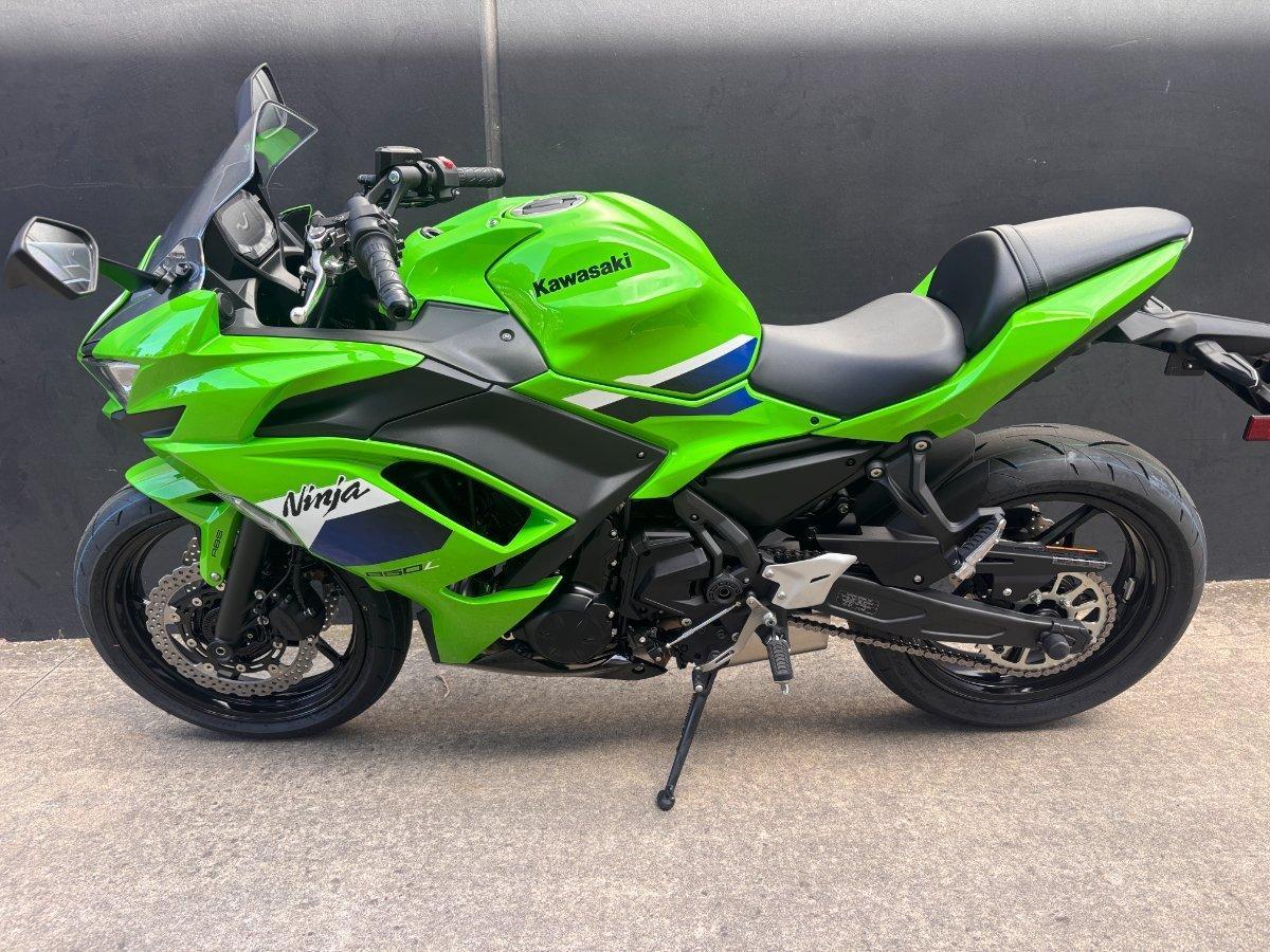 2026 KAWASAKI NINJA 650L SPORTS
