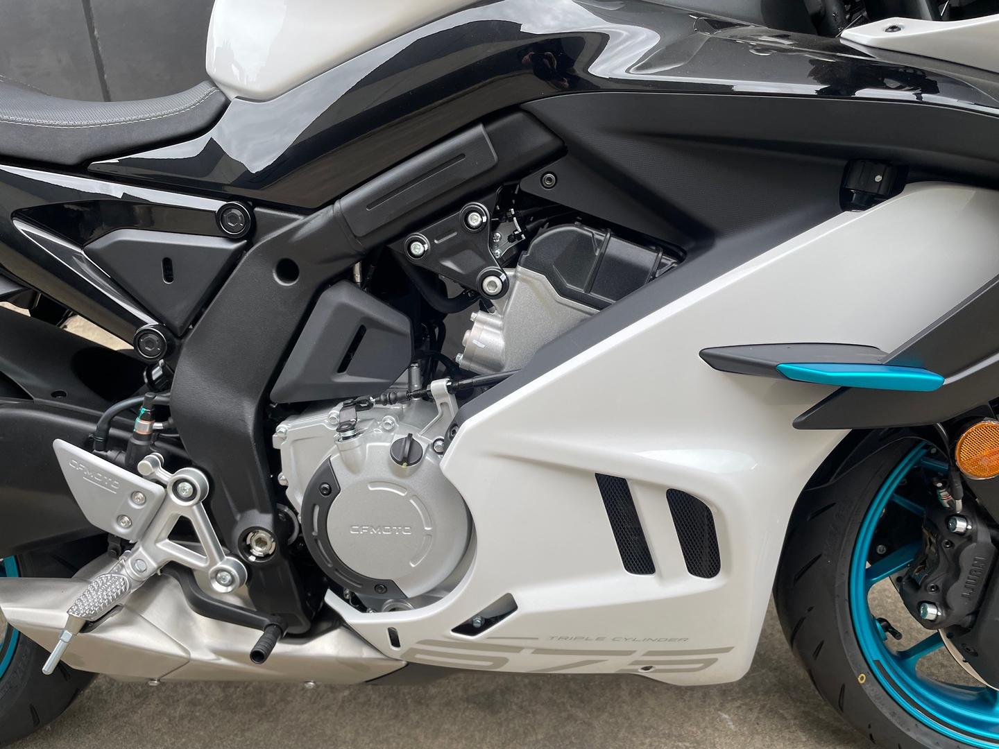 2026 CF MOTO 675 SR-R SPORTS