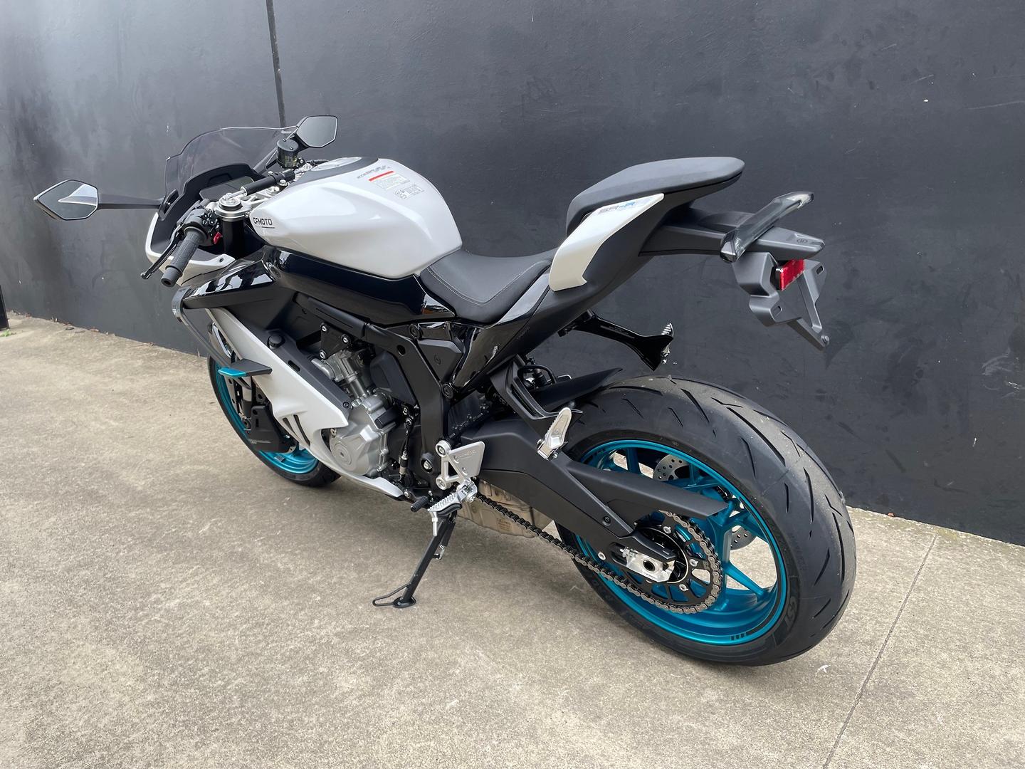 2026 CF MOTO 675 SR-R SPORTS