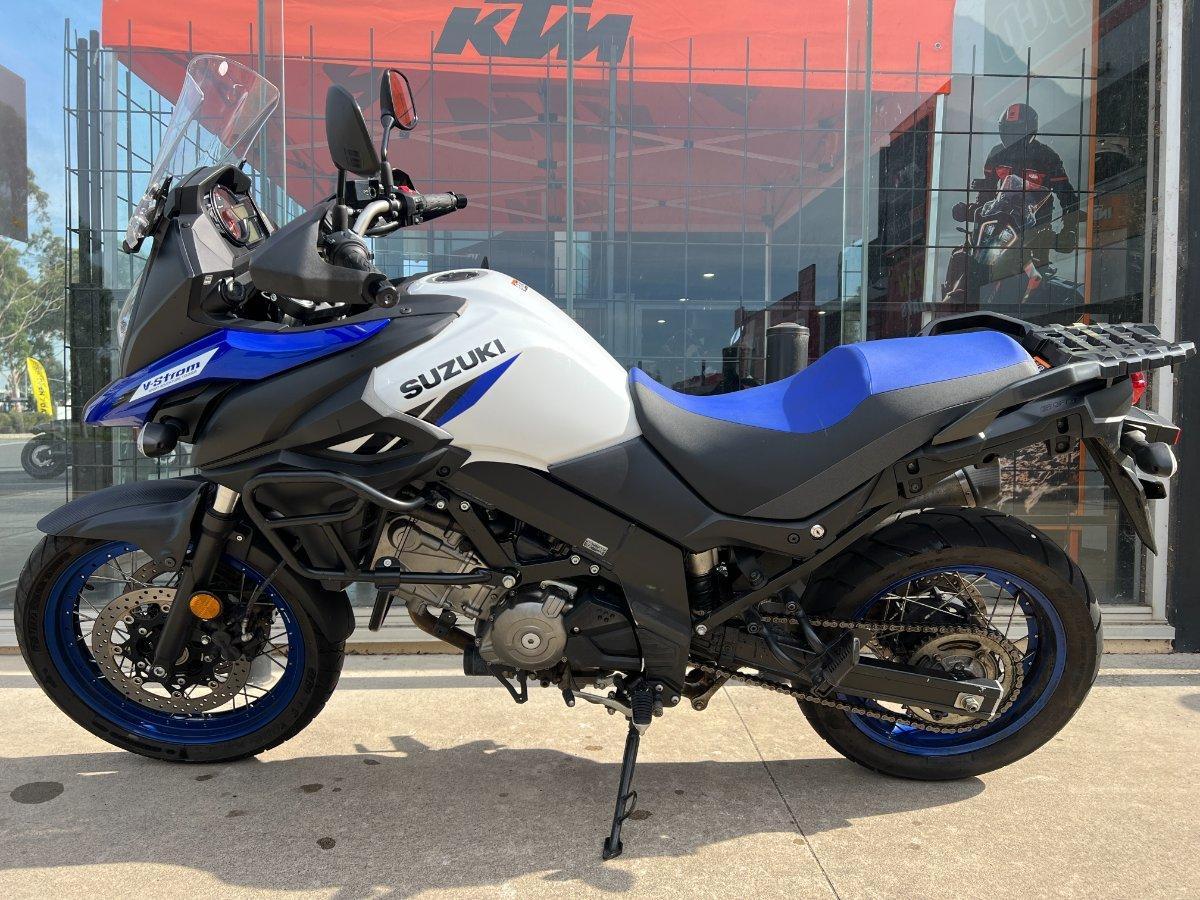 2025 SUZUKI V-STROM 650XT (DL650XA) DUAL SPORTS