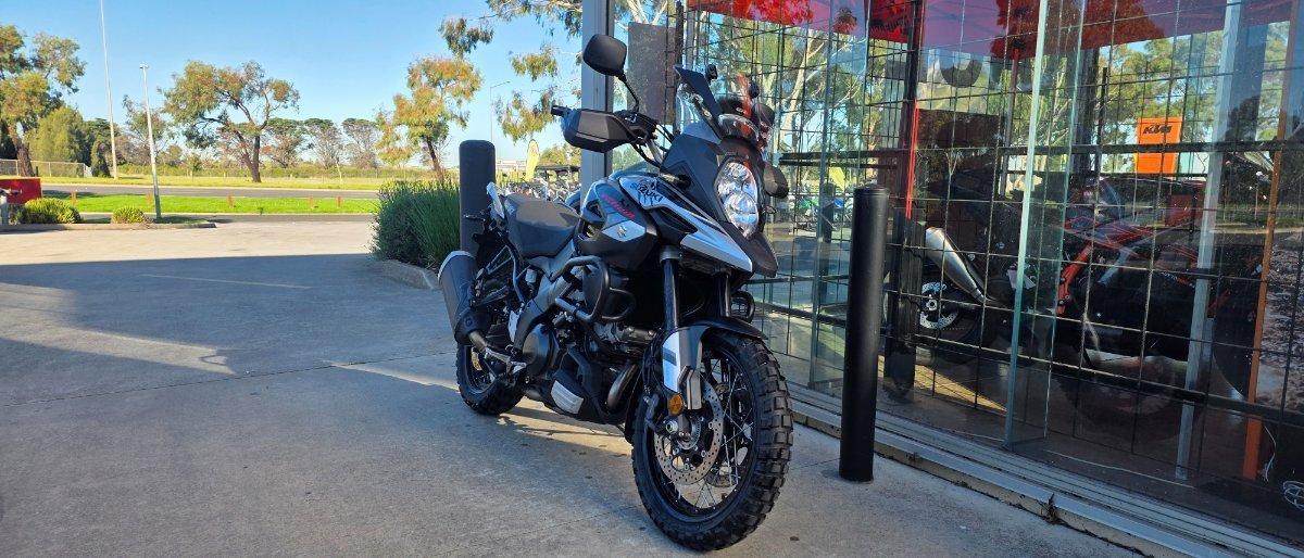 2017 SUZUKI V-STROM 1000 (ABS) (DL1000A) DUAL SPORTS
