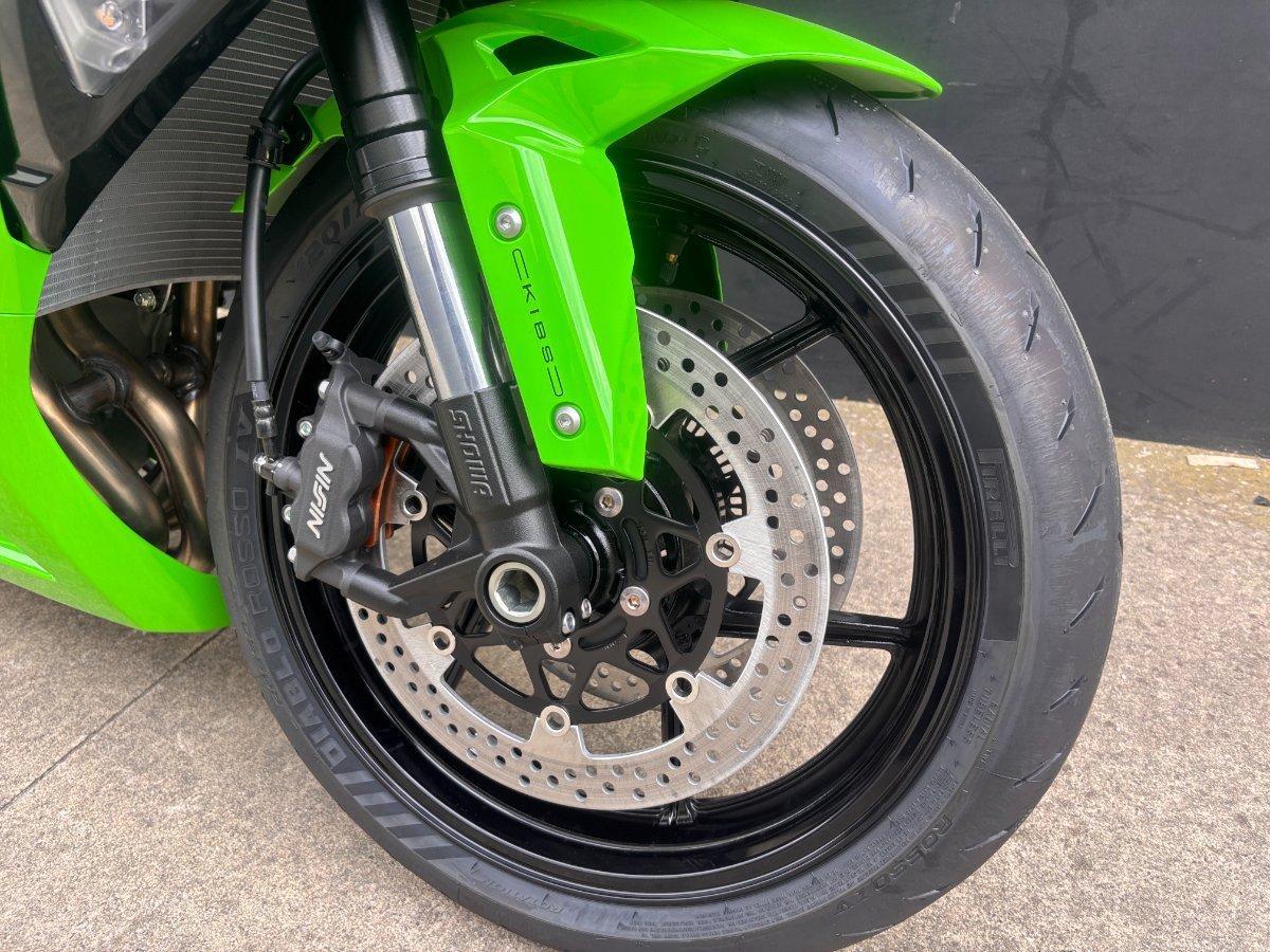 2026 KAWASAKI NINJA ZX-6R (636) SPORTS