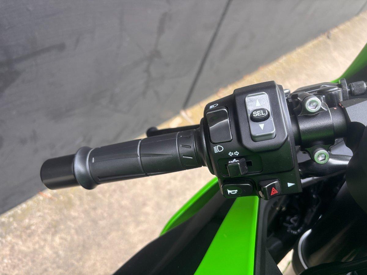 2026 KAWASAKI NINJA ZX-6R (636) SPORTS