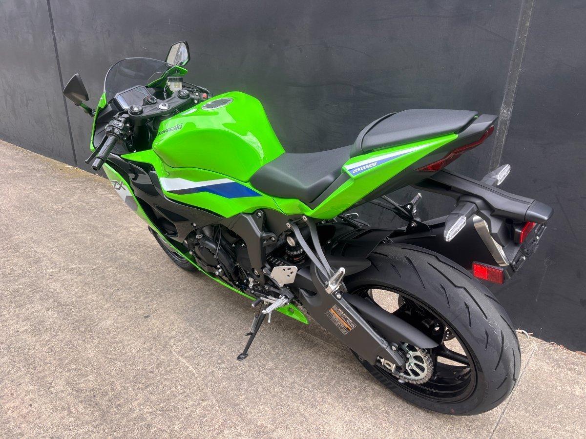 2026 KAWASAKI NINJA ZX-6R (636) SPORTS
