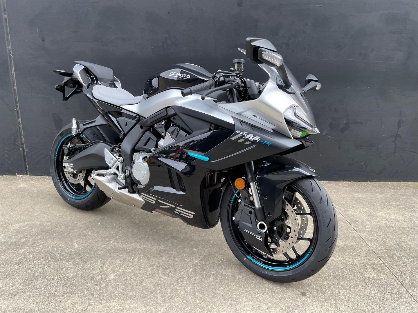 2026 CF MOTO 675 SR-R SPORTS