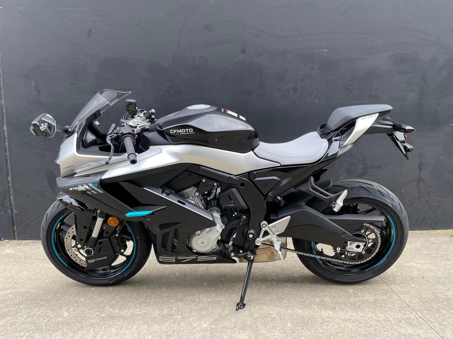 2026 CF MOTO 675 SR-R SPORTS