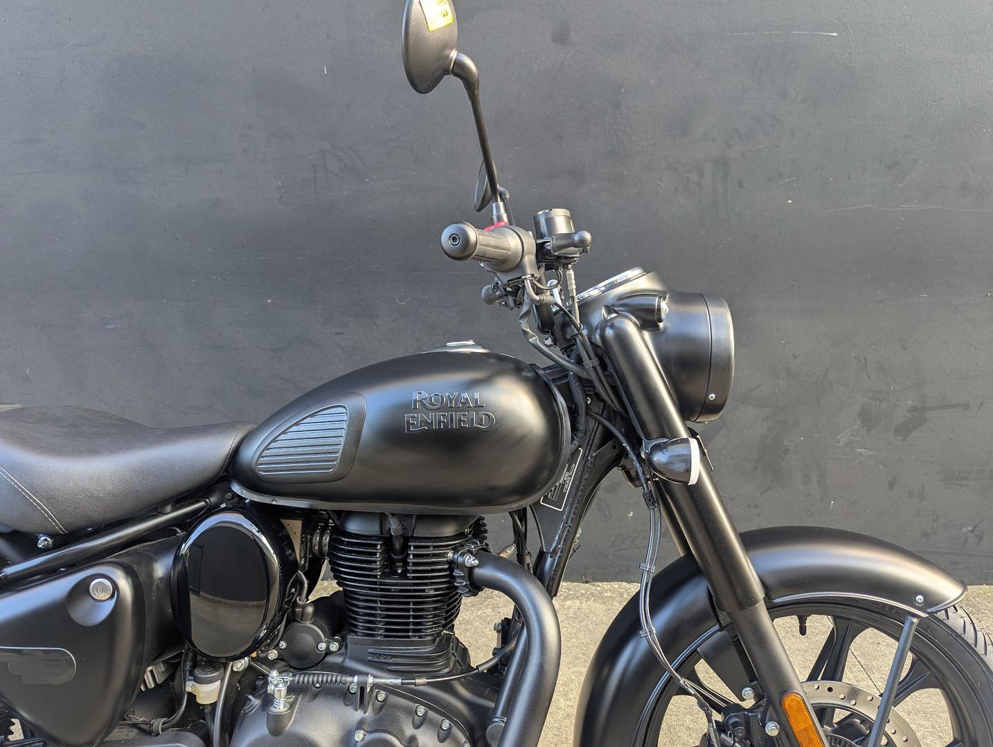 2026 ROYAL ENFIELD CLASSIC 350 DARK ROAD
