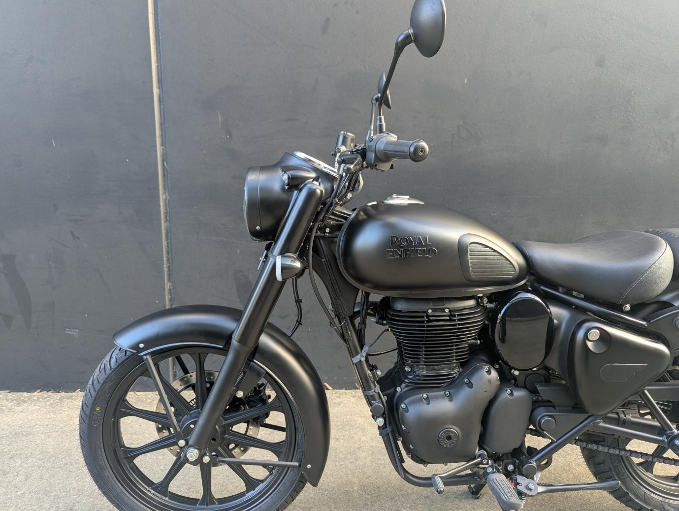 2026 ROYAL ENFIELD CLASSIC 350 DARK ROAD